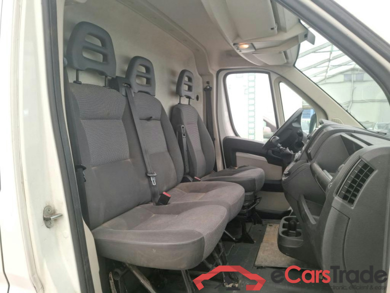 PEUGEOT Boxer / 2014 / 4P / Fourgon tôlé BLUEHDI 110 PREMIUM 335 L2H2 #6