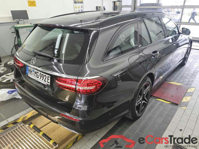 Mercedes-Benz E T-Modell (BM 213)(06.2016->) DE - Kb5 E 300 de EU6d, AMG Line, (Facelift) 2020 - 2023 #3