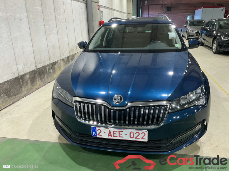 SKODA SUPERB COMBI DIESEL - 2019 2.0 CR TDi Ambition DSG #2