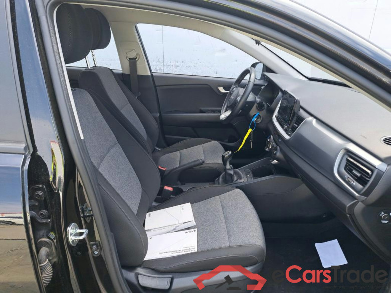 KIA Stonic / 2017 / 5P / todoterreno 1.0 T-GDi 74kW (100CV) MHEV iMT Concept (CM) #6