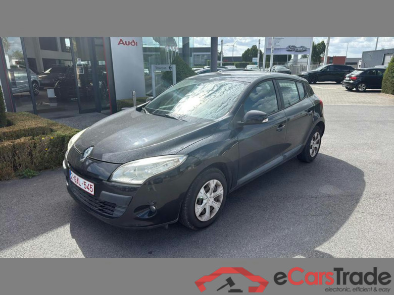 RENAULT Mégane Berline III Megane 1.6i Expression #1