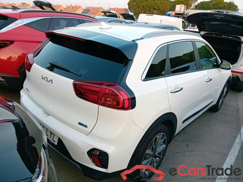KIA Niro / 2019 / 5P / crossover 1.6 GDi HEV 104kW (141CV) Emotion (AC) #2