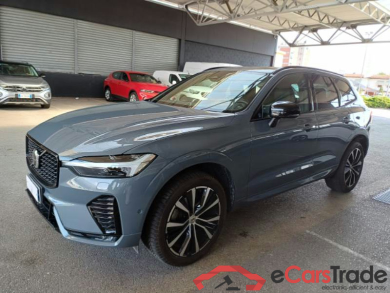 VOLVO XC60 / 2021 / 5P / SUV B4 D AWD AUTOMATICO ULTIMATE DARK #1
