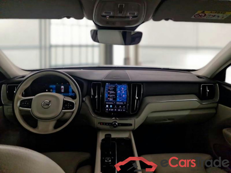 VOLVO XC60 / 2021 / 5P / SUV B4 D AWD AUTOMATICO ULTIMATE DARK #3