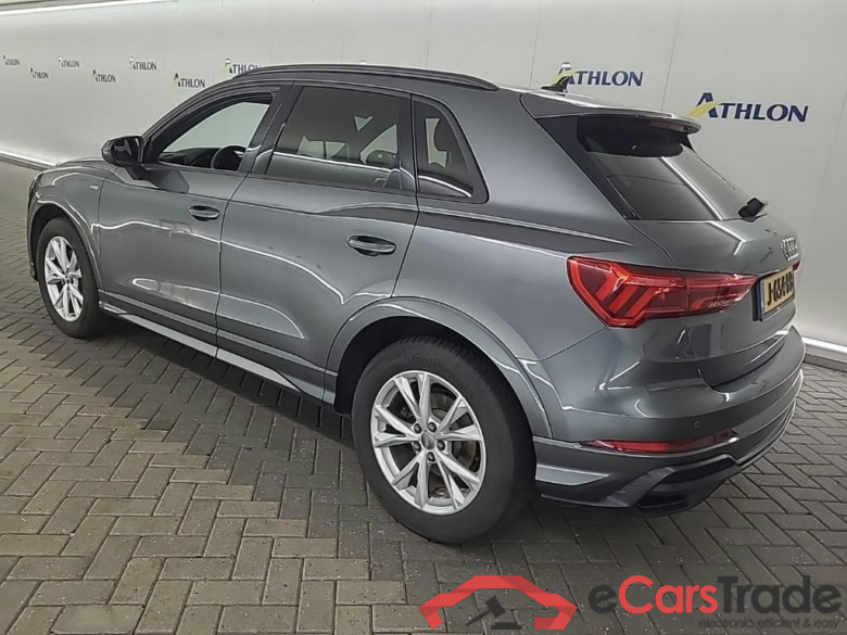 AUDI Q3 40 TDI quattro S tronic S edition 5D 140kW #4