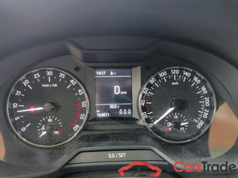 Octavia Combi Ambition 1.6 TDI 81KW MT5 E6 #5