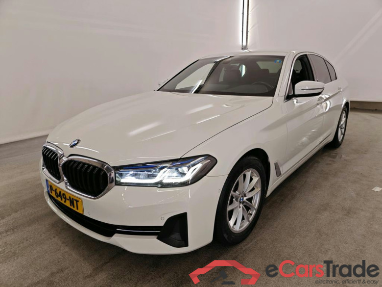 BMW 5 Serie Sedan 520iA Business Edition Plus 4d #1