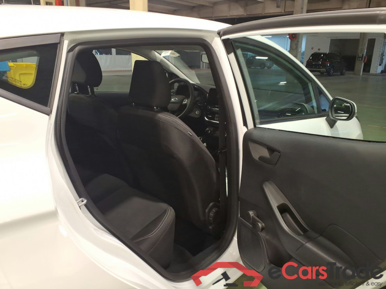 FORD FIESTA 1.1I 55KW CONNECTED #5