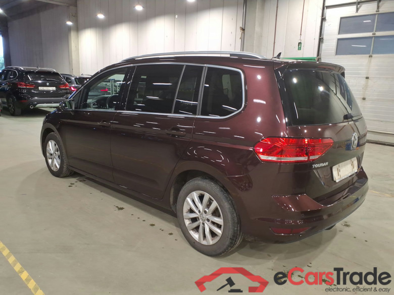 VOLKSWAGEN TOURAN DIESEL - 2015 1.6 TDi SCR Highline DSG (EU6.2) STOCK #2