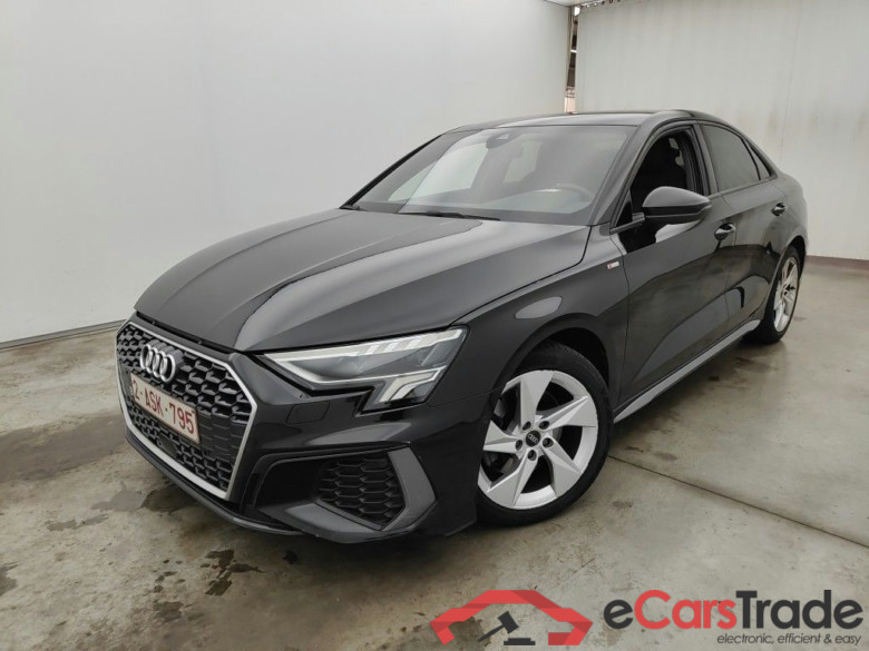 Audi A3 Berline 2.0 TDi 30 85kW S tronic S line Bus. Ed 4d