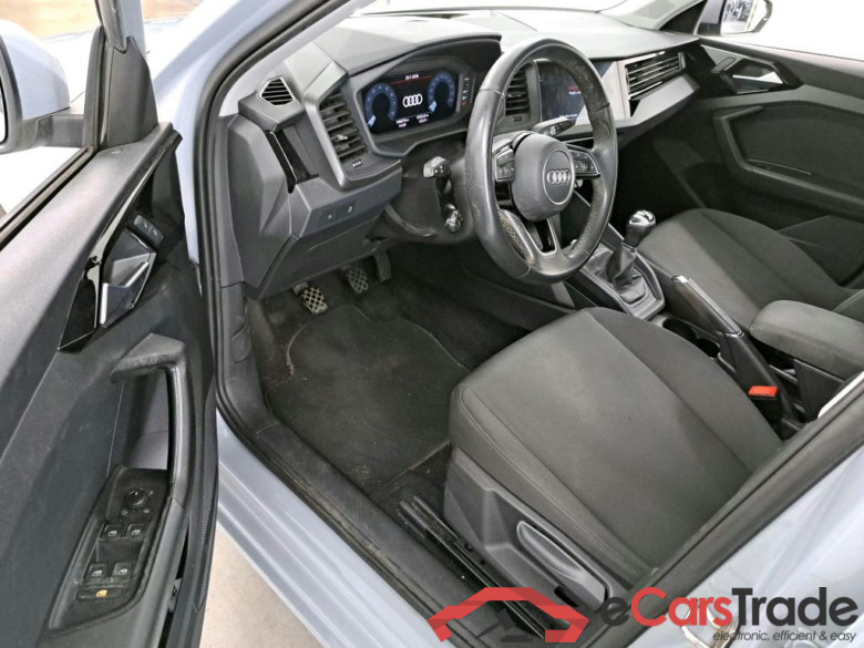 AUDI A1 1.0 25 TFSI ATTRACTION #5