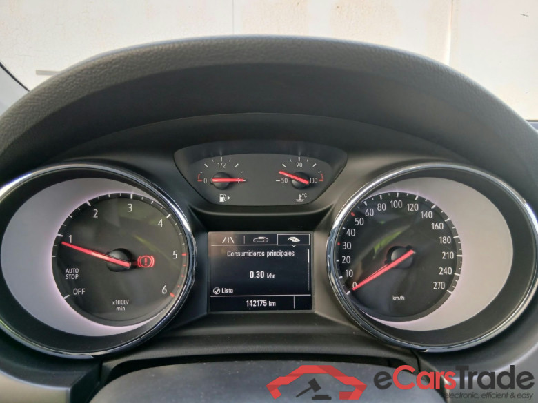 OPEL Astra / 2019 / 5P / berlina con portón 1.5D DVC 77kW (105CV) Edition #4