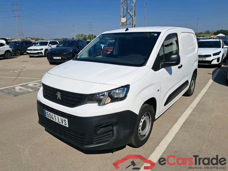 PEUGEOT Partner / 2018 / 3P / furgón derivado de turismo Pro Standard 600kg BlueHDi 73kW #1