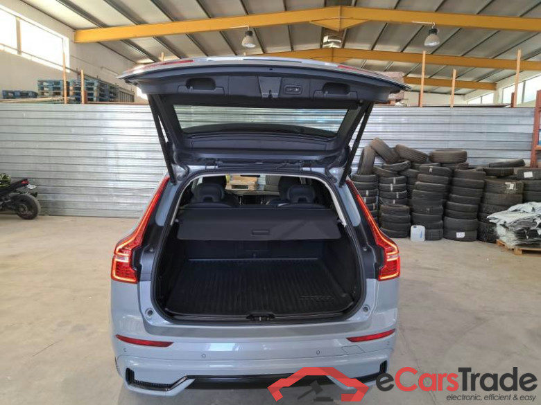 VOLVO XC60 / 2021 / 5P / FUORISTRADA B4 D AWD AUTOMATICO ULTIMATE DARK N1 #5