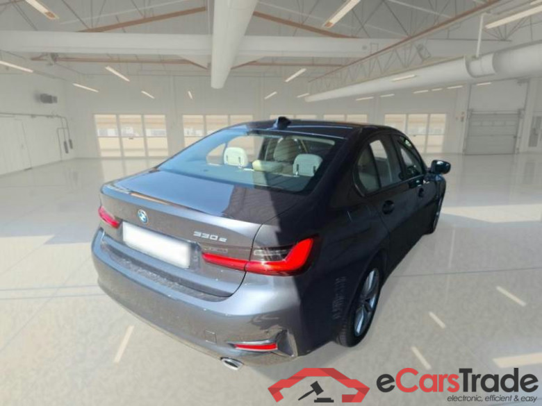 BMW SERIE 3 / 2018 / 4P / BERLINA 330E BUSINESS ADVANTAGE AUT. #2