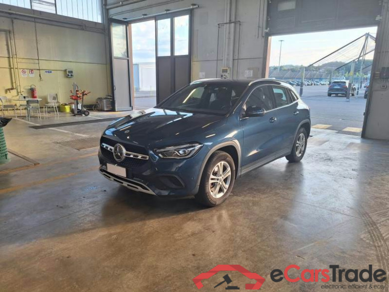 MERCEDES-BENZ GLA / 2020 / 5P / CROSSOVER GLA 250 E PLUG-IN HYBRID AUTO BUS EXTRA