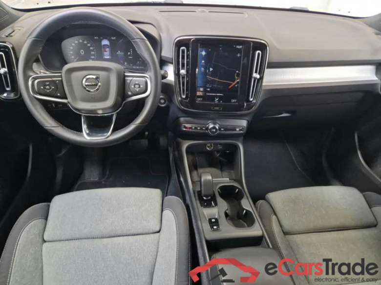 VOLVO XC40 / 2021 / 5P / SUV T4 RECHARGE PLUG-IN AUTO CORE #3