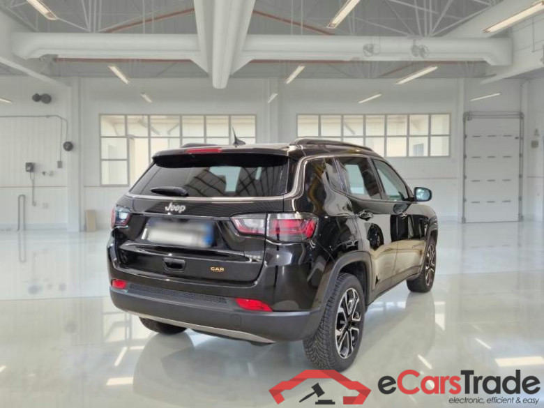 JEEP COMPASS / 2021 / 5P / SUV 1.6 MJET II 96KW LIMITED #2