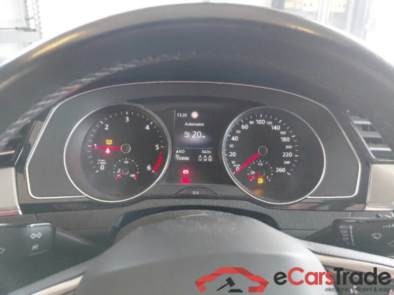 VOLKSWAGEN PASSAT / 2019 / 5P / STATION WAGON VAR. 2.0 TDI SCR EVO 110KW BUSINESS #4