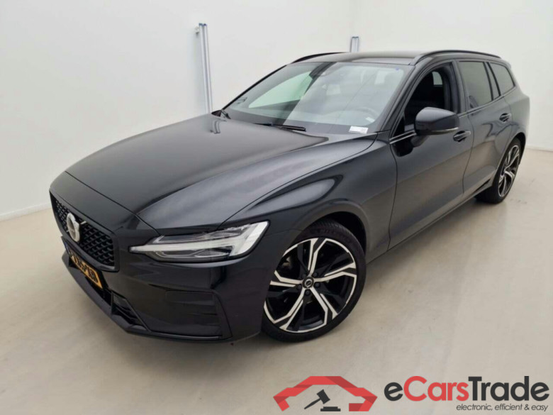 VOLVO V60 B3 Plus Dark #1