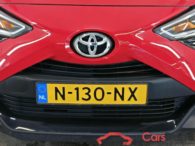 Toyota AYGO 1.0 VVT-i x-play 5d #5
