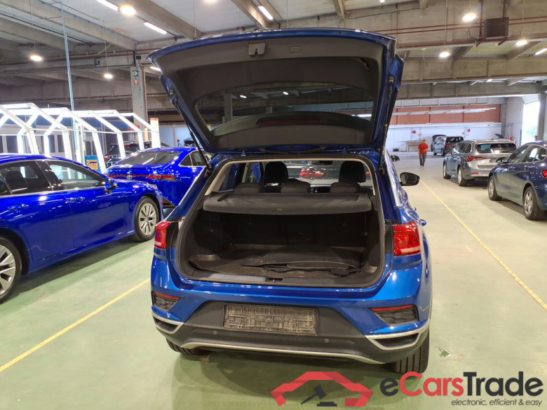 VOLKSWAGEN T-ROC 1.5 TSI ACTIVE #3