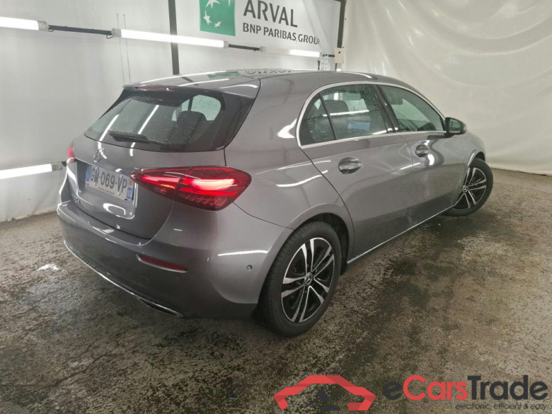 MERCEDES-BENZ Classe A Compact / 2022 / 5P / Berline A 180 d Business Line 8G-DCT #3