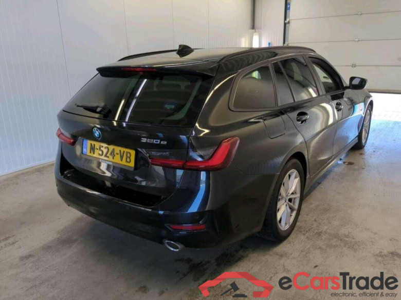 BMW 3-serie Touring 320e Bns Ed.P #2