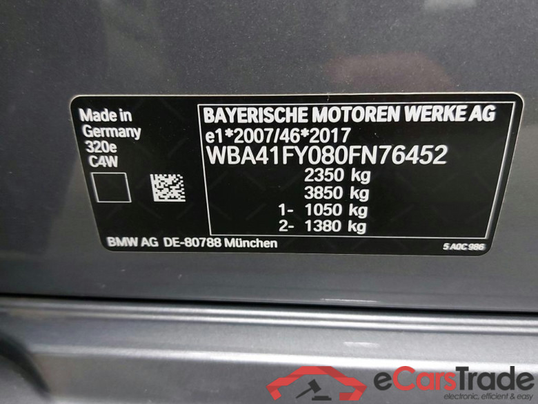 BMW - BMW 3 TOURING 320e 204PK With Climatic & Navigation & Heated Seats & Parking Assistant Pack & Trailer Towing Hook  * HYBRID * #6