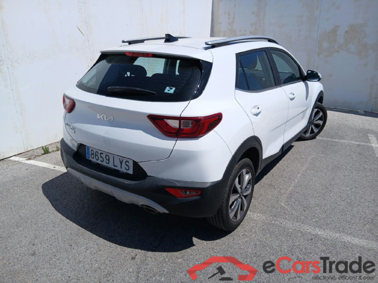 KIA Stonic / 2017 / 5P / todoterreno 1.0 T-GDi 74kW (100CV) MHEV iMT Drive #2