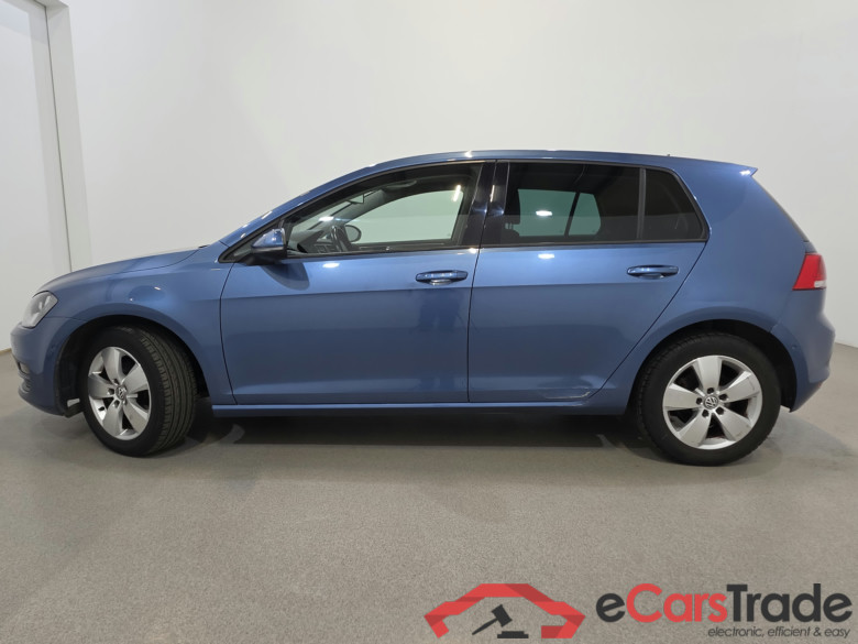 Volkswagen Golf 1.2 TSI Navi Klima PDC ... #2