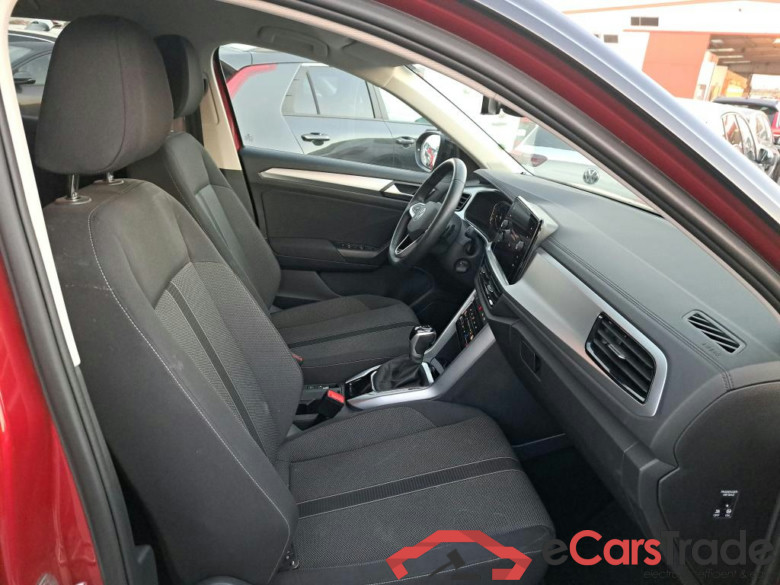 VOLKSWAGEN T-Roc / 2021 / 5P / todoterreno Life 1.5 TSI 110kW (150CV) DSG #6