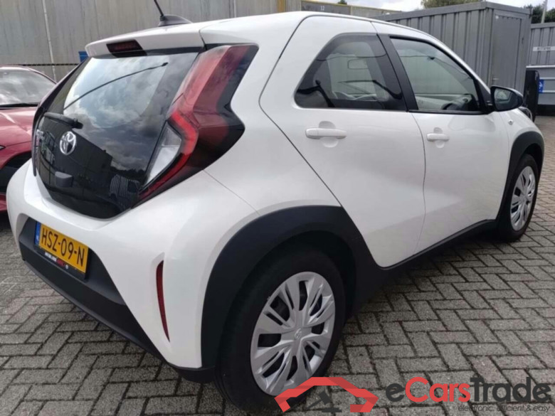 TOYOTA Aygo X 1.0 VVT-i MT Play #4