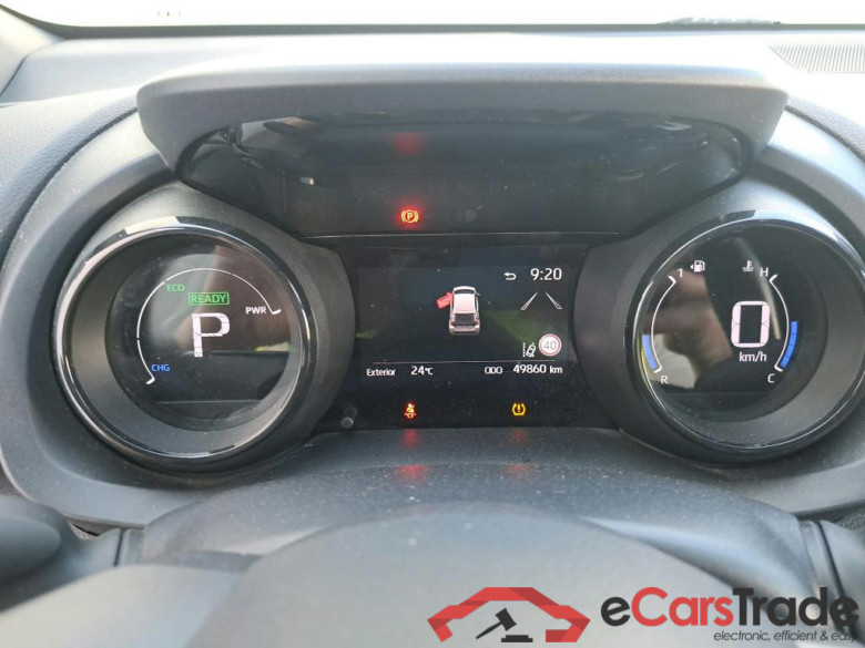 TOYOTA Yaris / 2020 / 5P / berlina con portón 1.5 120H Style #4