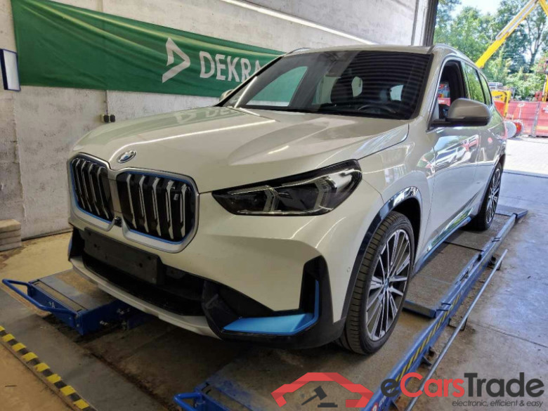 BMW iX1 (U11E)(2022->) DE - SUV5 30, xDrive xLine, 2022 - 2024 #1