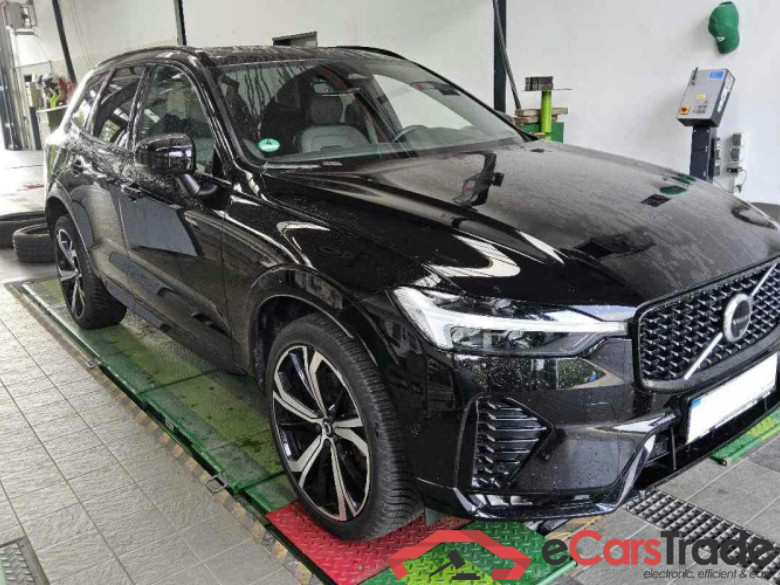 Volvo XC60 (03.2017->) DE - SUV5 B5 (Benzin) AWD EU6d, Ultimate Dark Mild-Hybrid, (Facelift) 2022 - 202 #2