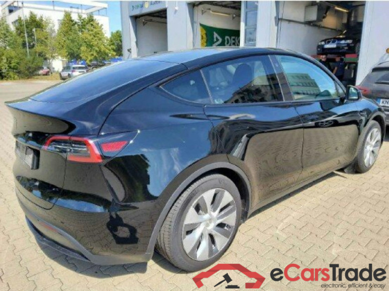 Tesla Model Y -DE - SUV5, Basis RWD, 2022 - 2023 #2