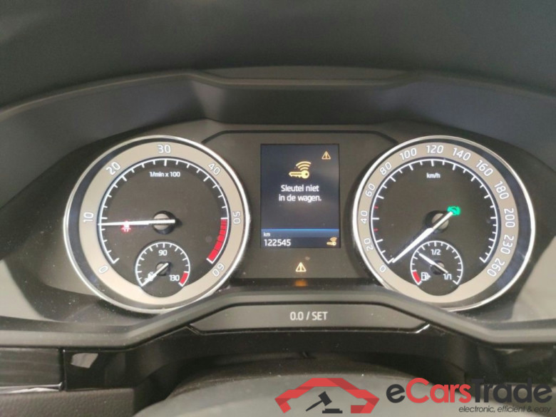 Skoda Superb Combi 2.0 CRTDI 110kW DSG7 Style 5d #6