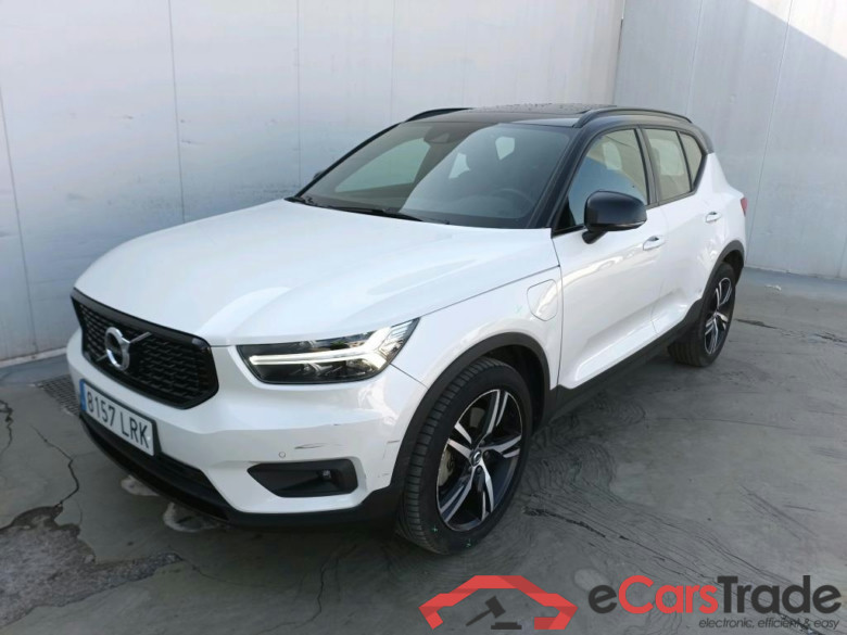 VOLVO XC40 / 2017 / 5P / todoterreno 1.5 T5 Twin Recharge R-Design Auto