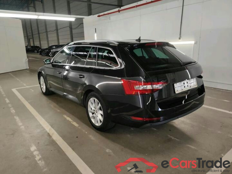 Skoda Superb Combi Superb Combi 1.5 TSI ACT DSG7 Clever+ 110kW/150pk  5D/P Auto-7 #3
