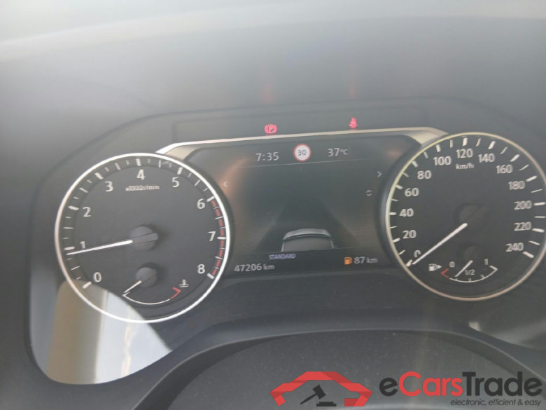 NISSAN QASHQAI / 2021 / 5P / todoterreno DIG-T 103kW (140CV) mHEV 4x2 Acenta #4