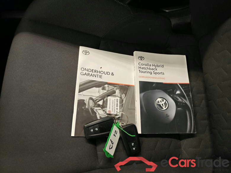 Toyota Corolla Hatchback 1.8 Hybrid Active 5d #4