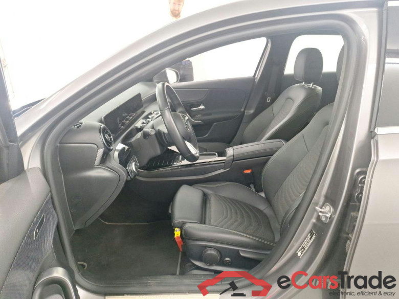 MERCEDES-BENZ A-CLASS 1.3 A 180 ESSENTIAL LINE DCT #5