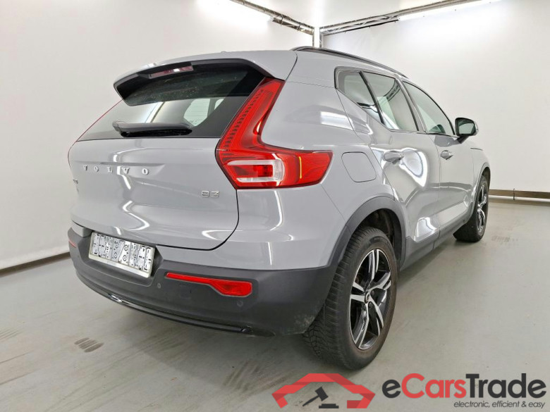 VOLVO XC40 2.0 B3 MHEV PLUS DARK DESIGN DCT #4