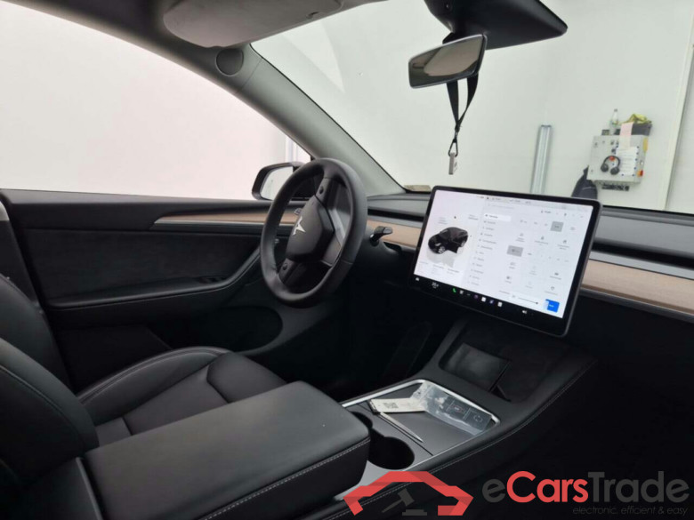 TESLA MODEL Y LONG RANGE DUALMOTOR AUTOPILOT #3