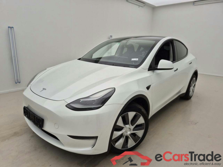 TESLA MODEL Y LONG RANGE AUTOPILOT
