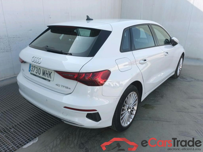 AUDI A3 / 2020 / 5P / berlina con portón Sportback Advanced 40 TFSI e 150kW S tro #2