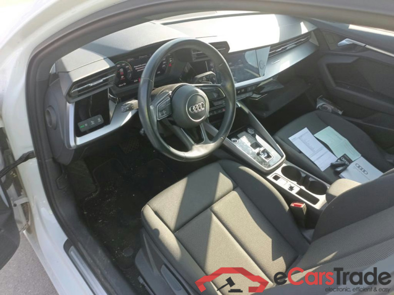 AUDI A3 / 2020 / 5P / berlina con portón Sportback Advanced 40 TFSI e 150kW S tro #3