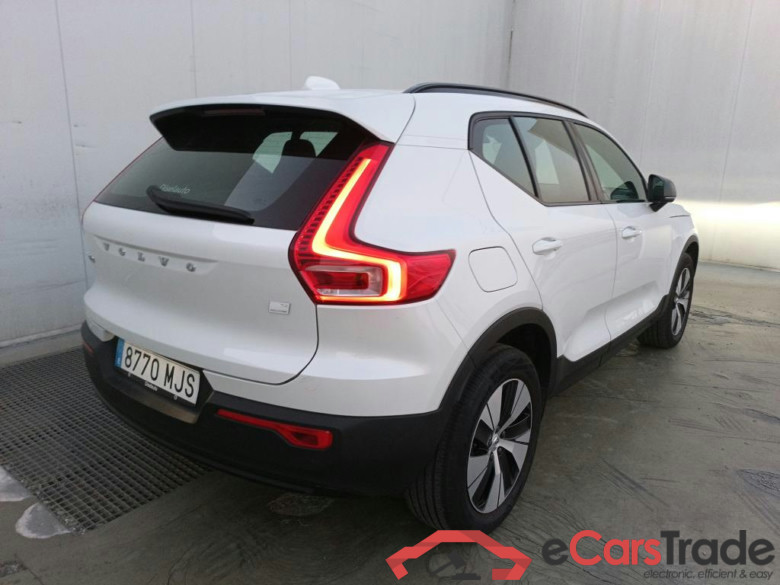 VOLVO XC40 / 2021 / 5P / todoterreno 1.5 T4 Recharge PHEV Plus Dark Auto #2