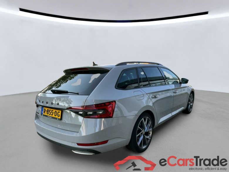 SKODA Superb Combi 110 kW #6